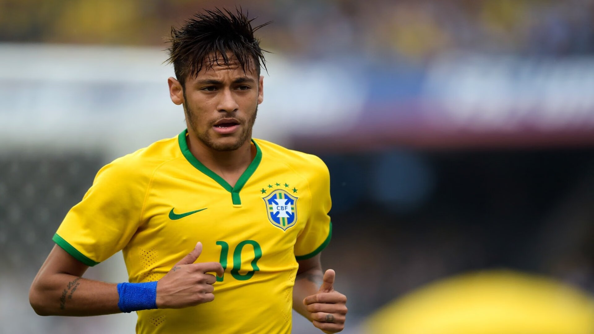 绿茵烽火，里昂对阵伊拉克，托尼一锤定音铸就传奇之夜