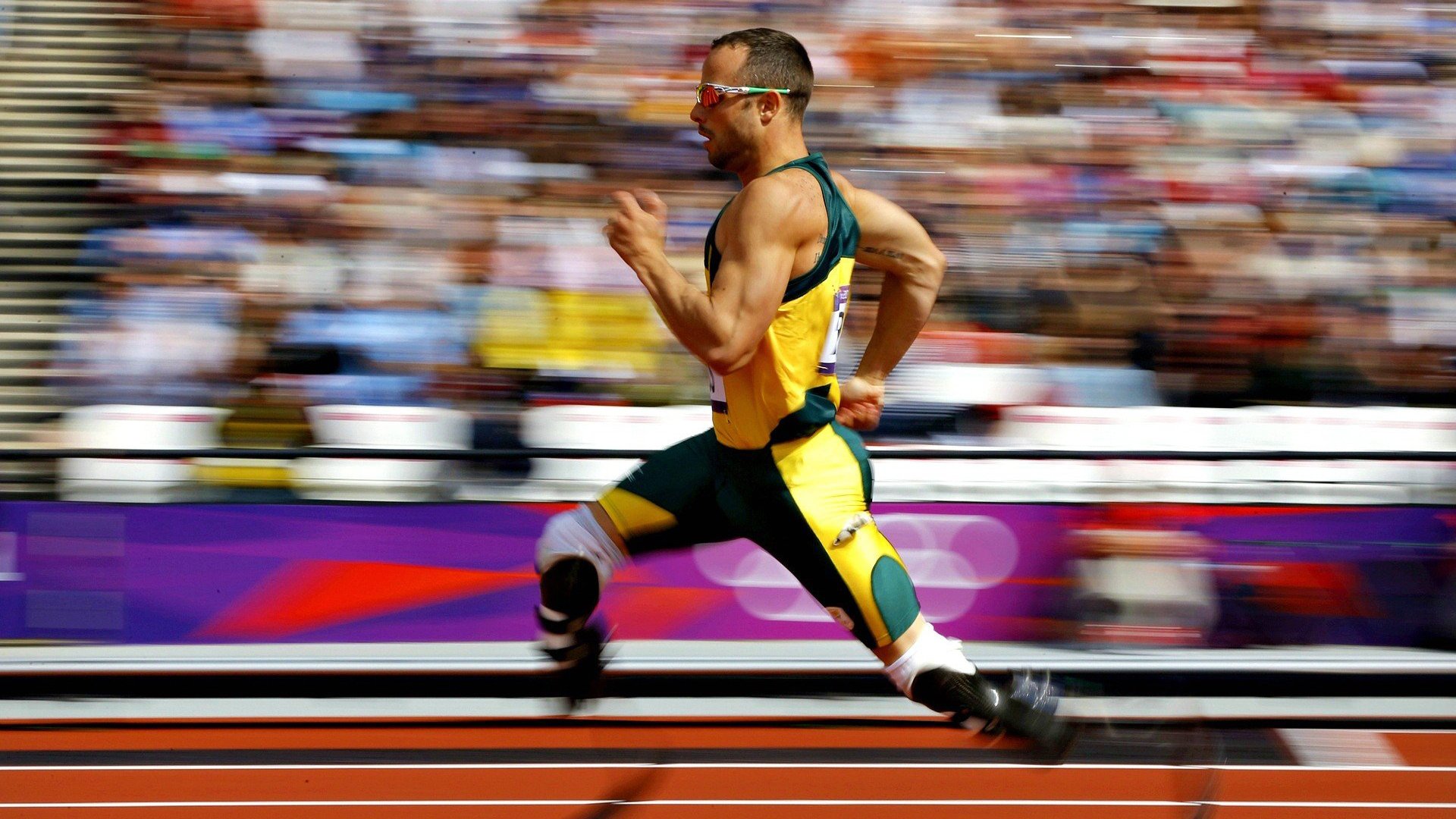 DB电竞多赛事平台-冰岛奇迹再现？F1新赛季揭幕战焦点战竟暗藏足球预言