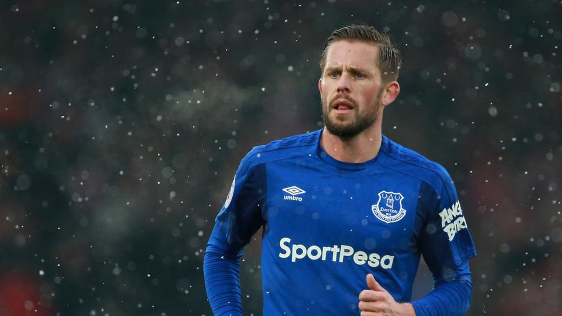 英超争冠之夜，武切维奇彻底打爆防线—一个改写格局的夜晚