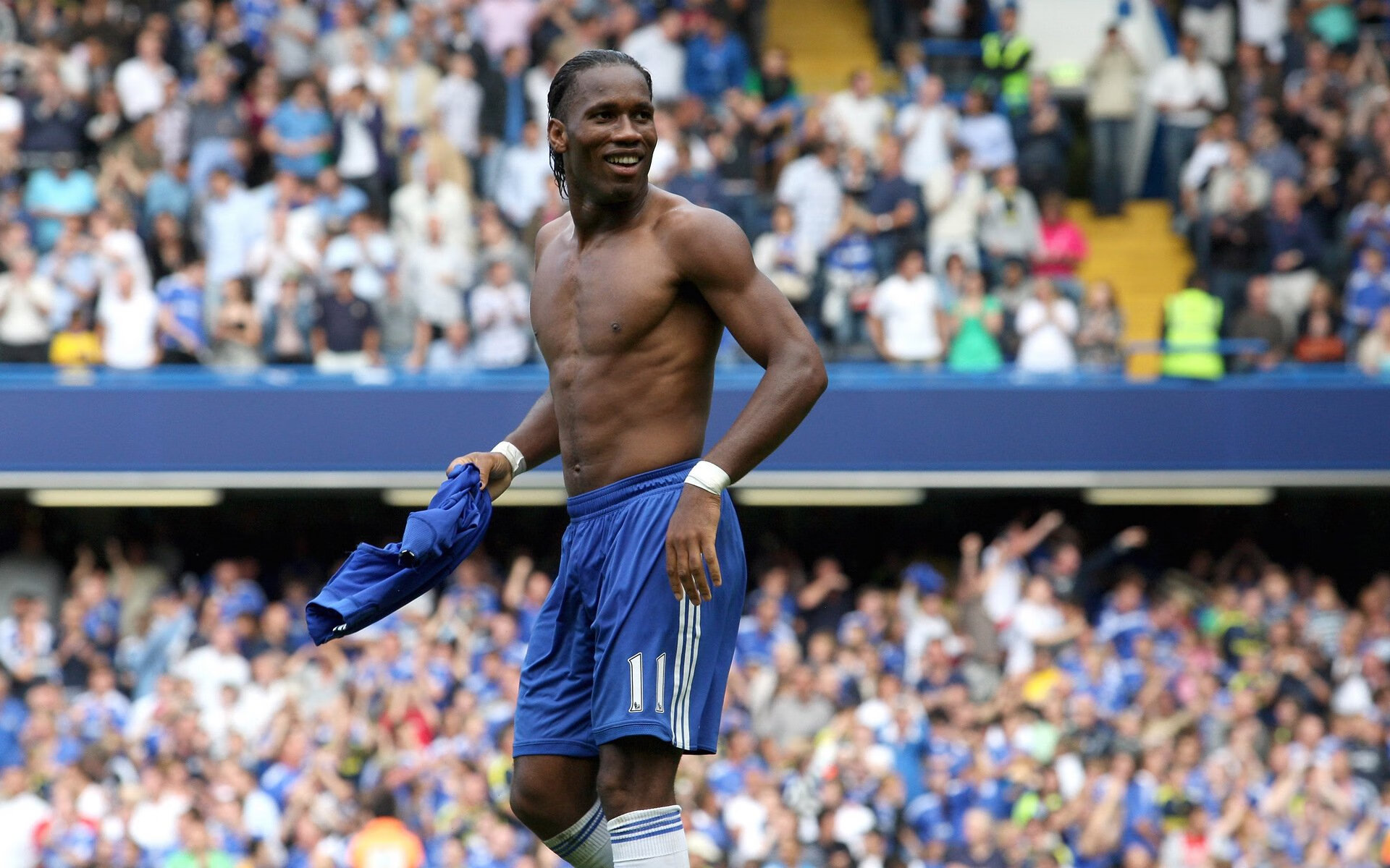 当北方雄狮遇见东方武士,富安健洋在欧冠半决赛的苏格兰式掀翻